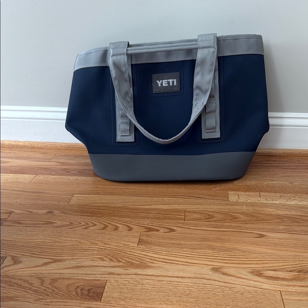 YETI Men's Blue and Gray Duffel Bag